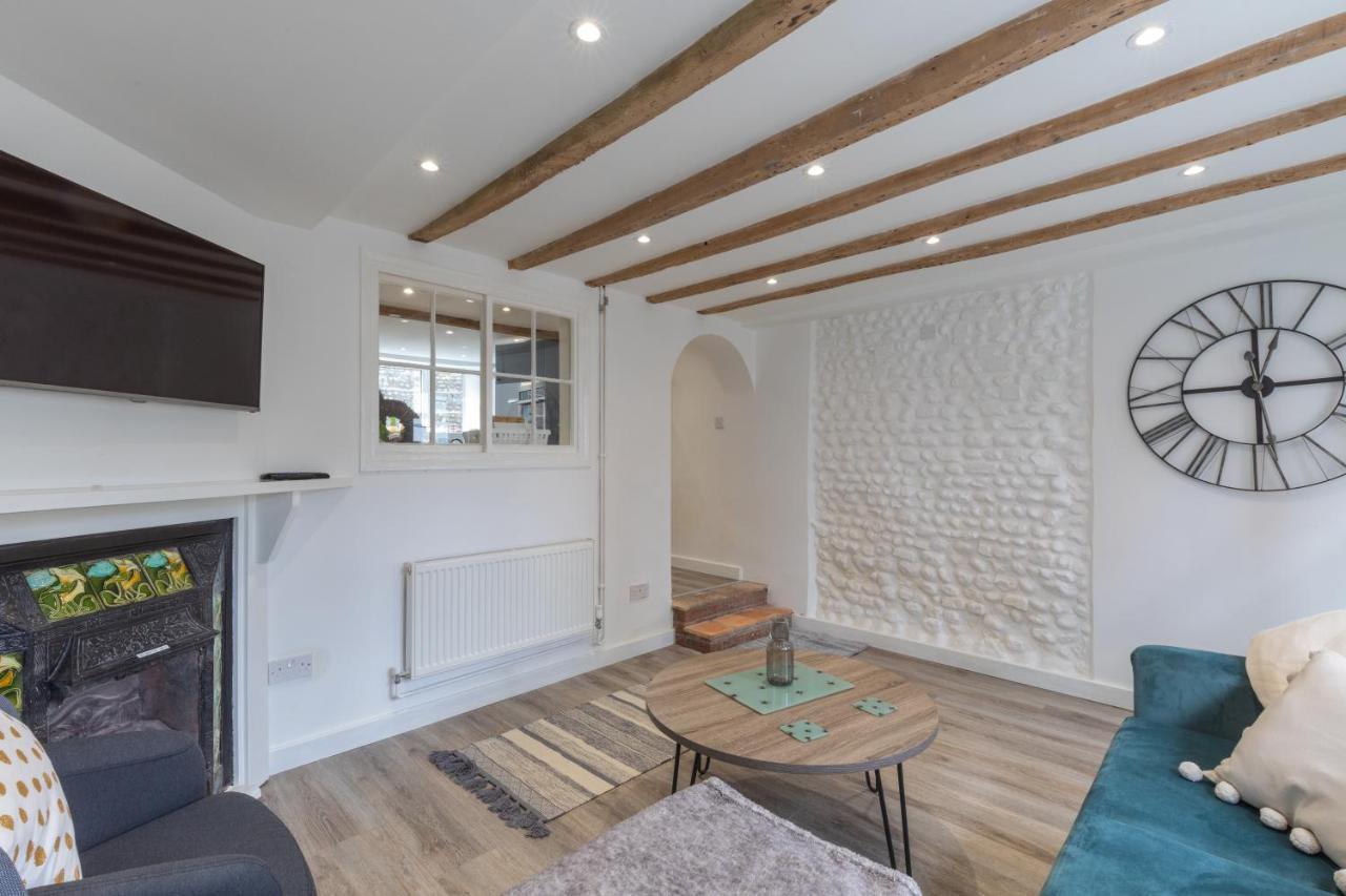 Lion Cottage Holt  Εξωτερικό φωτογραφία