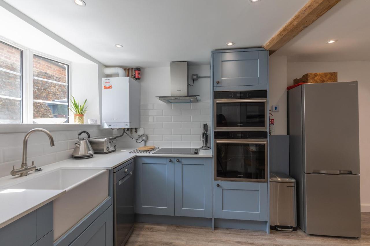 Lion Cottage Holt  Εξωτερικό φωτογραφία